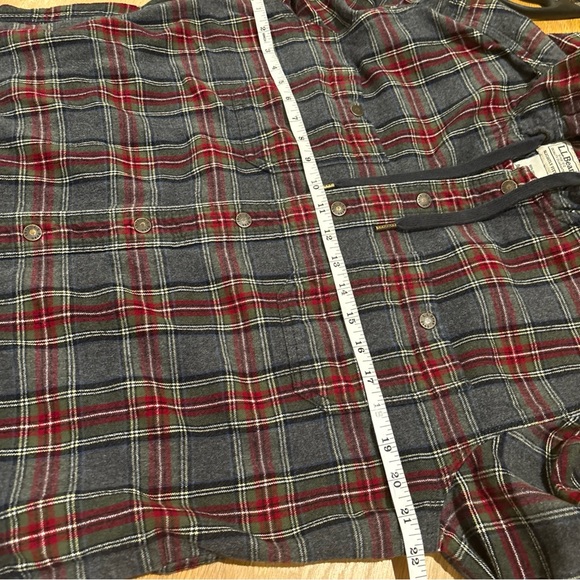 LL BEAN SLIGHTLY FITTED COTTON RED GREY PLAID HOODED SHIRT JACKET M REGULAR - Picture 13 of 15